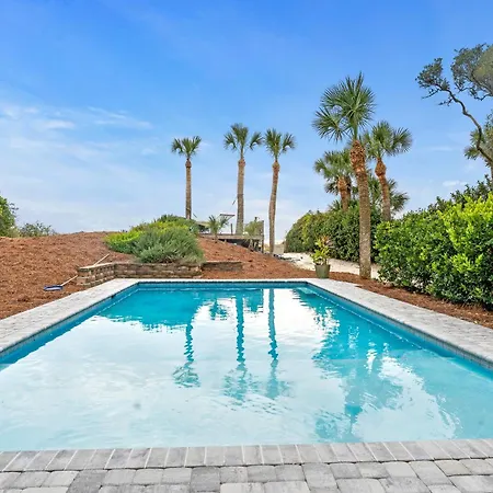 Large Oceanfront Pool ~ Classically Updated Historic Beach Home ~ 2 E. Beach Lagoon
